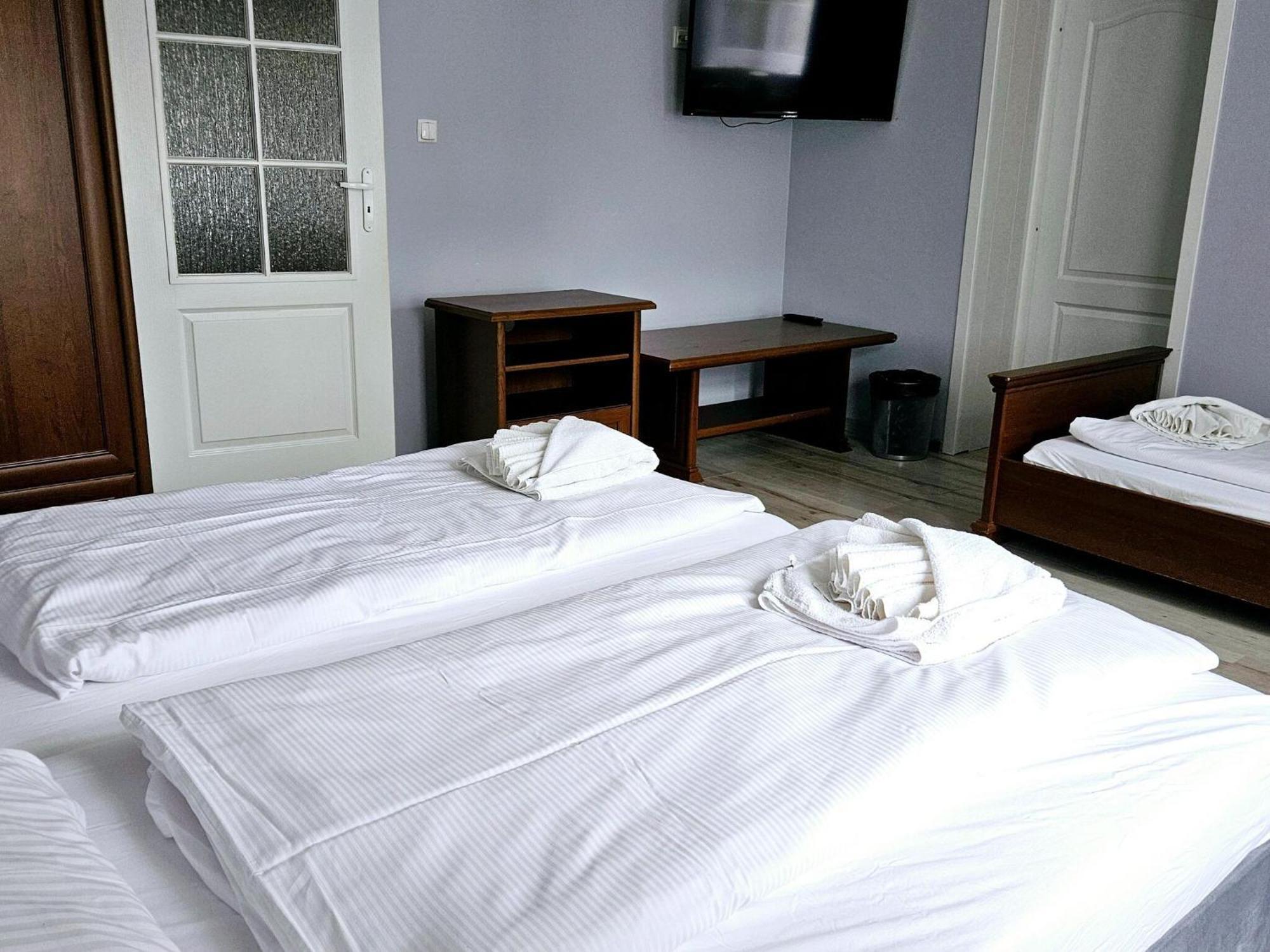 Holiday Home In Kolczewo With The Private Pool 220 Qm Luaran gambar