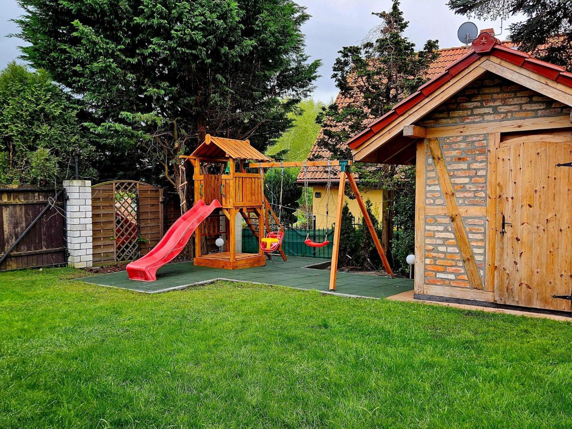 Holiday Home In Kolczewo With The Private Pool 220 Qm Luaran gambar